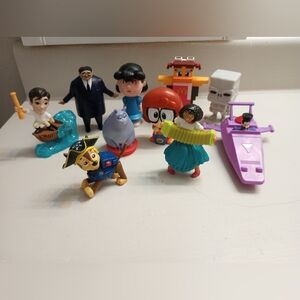 Miscellaneous Bundle Of Small Toys 10 Pieces